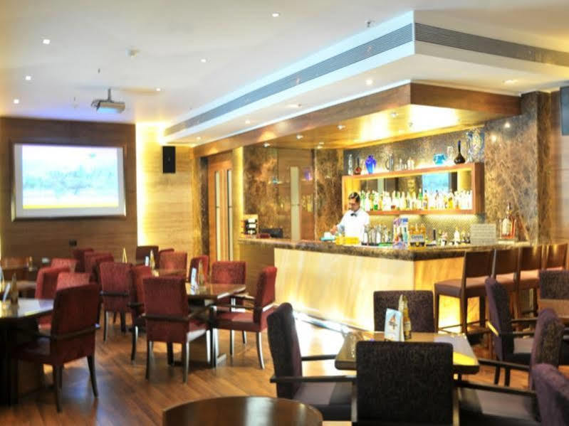 The Classique Club Mumbai Exterior photo