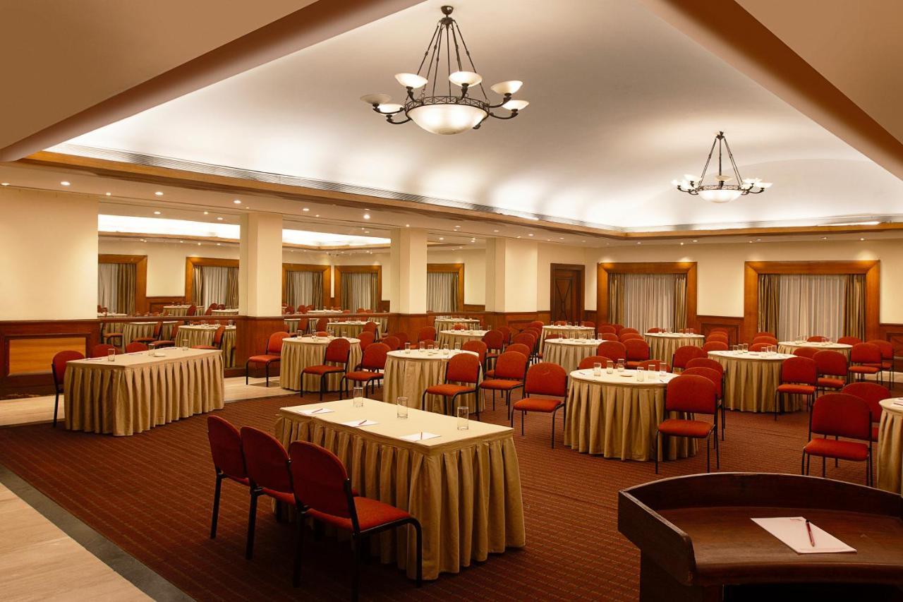 The Classique Club Mumbai Exterior photo